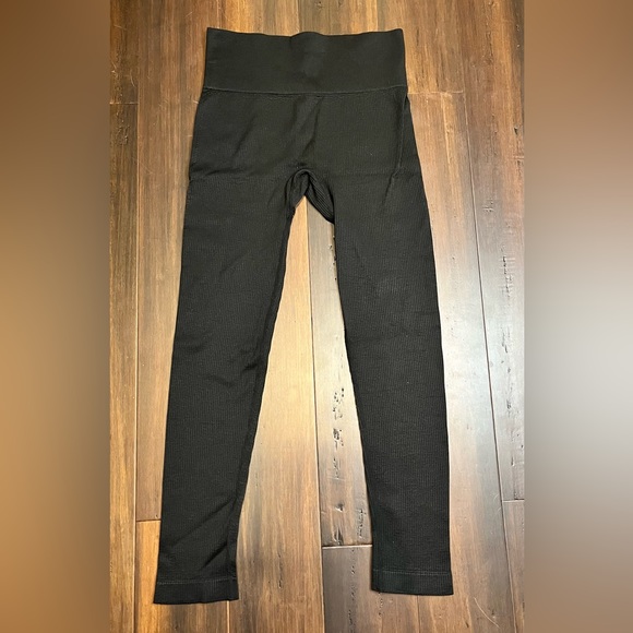 COLSIE Ribbed Leggings - Picture 2 of 6